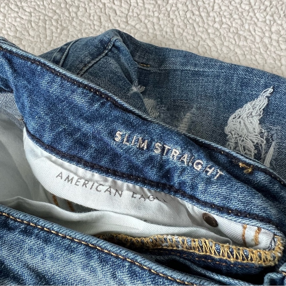 AE Men’s Airflex + Patched Slim Straight Jeans - Picture 9 of 10